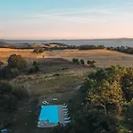 Collina Blu ベッド・アンド・ブレックファスト 3*