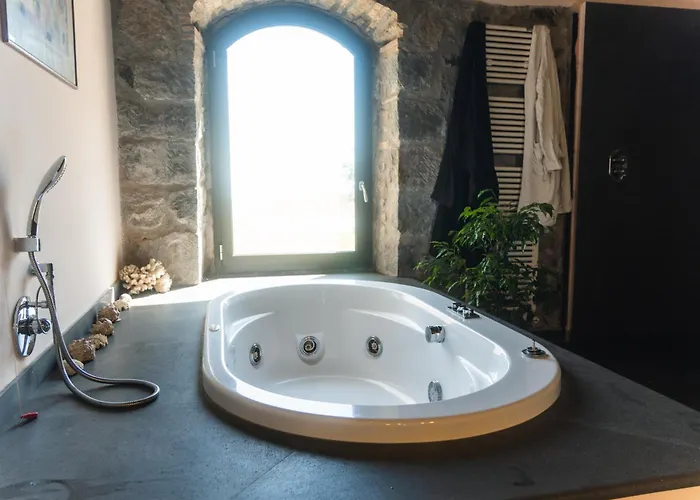 Couette-café Collina Blu 3*